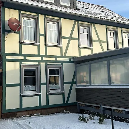 Tenneberger Wohnung1 *